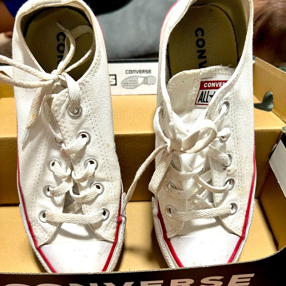 Converse size 6